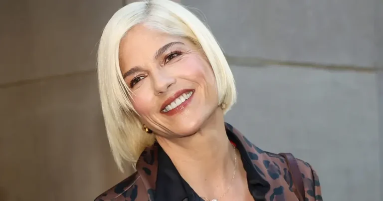 Selma Blair Arrest: Flight Crew Fight, Charges and Her Statement